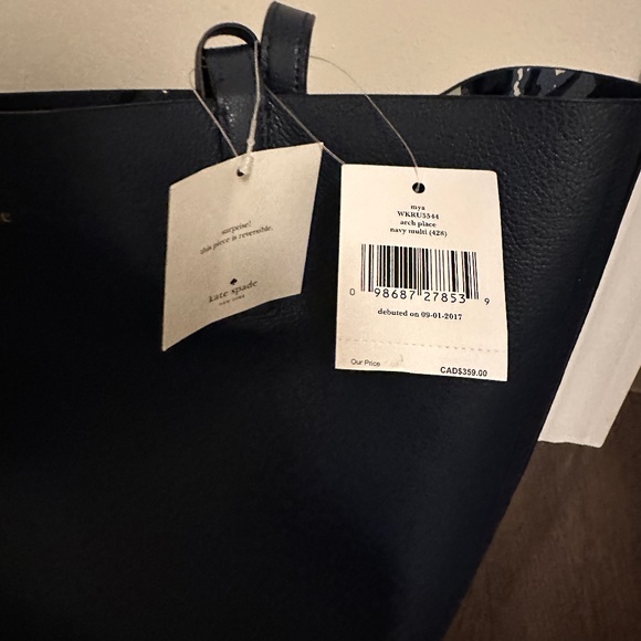 Kate Spade reversible tote - new - Picture 15 of 15